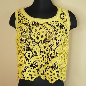 FOREVER 21 Sheer-Paneled Guipure Lace Top